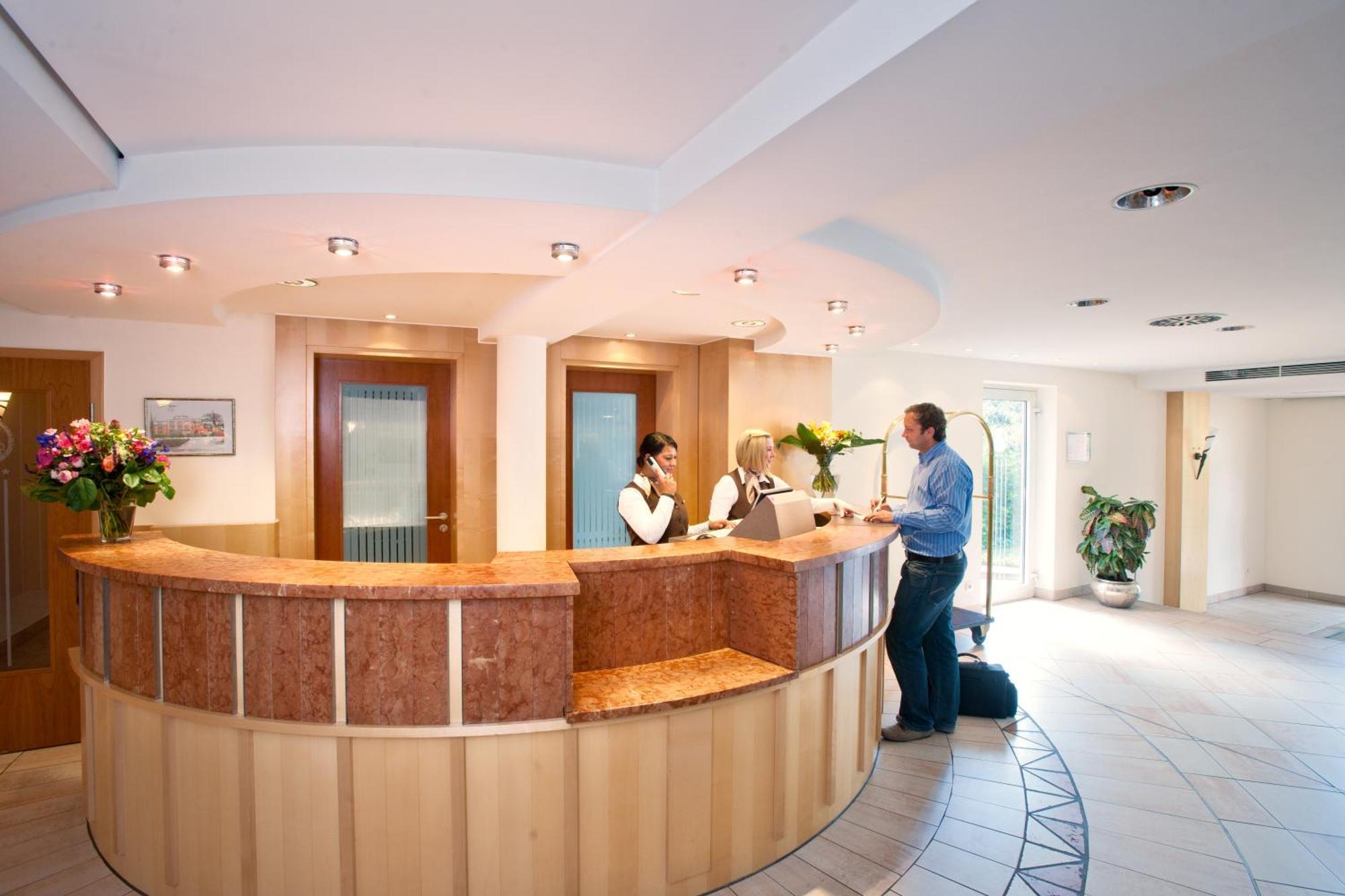 Hotel Barbarossa Düsseldorf Zewnętrze zdjęcie